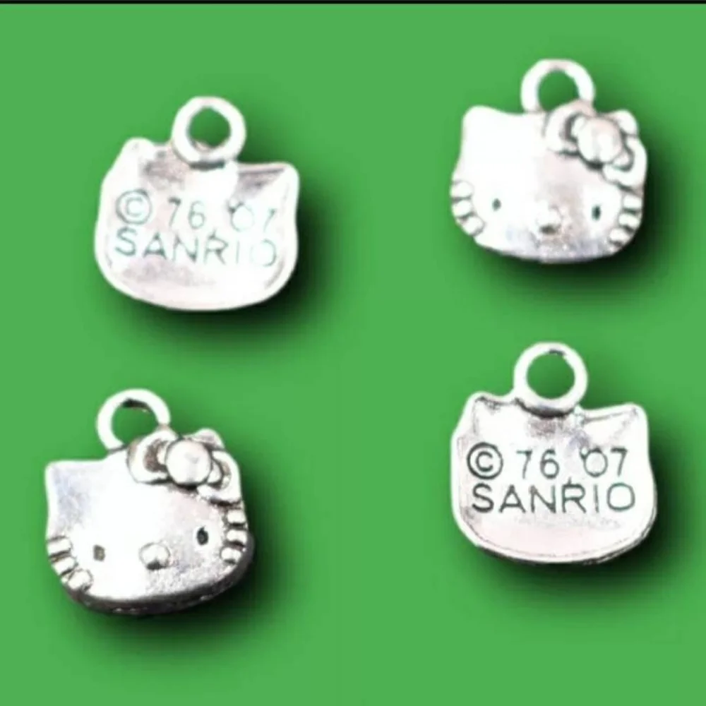 Silver Hello Kitty Charm One For use with Euro style Necklace Bracelet NEW